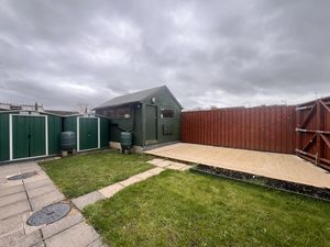 Photo 16- click for photo gallery